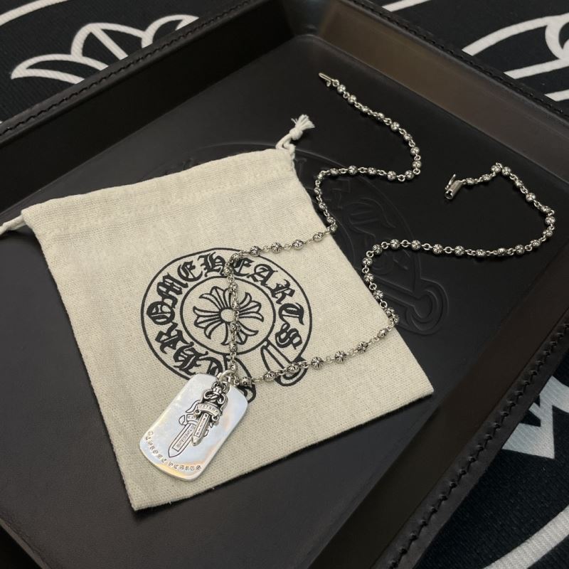 Ch*0me He**ts necklaces